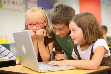 kids_using_computer_for_learning