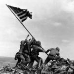 izando_la_bandera_en_iwo_jima_5a6b8ac7d0048e87c034fcf7e