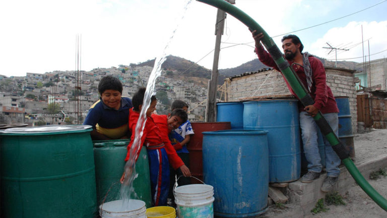 Universitario crea sistema de agua para zonas rurales Es sustentable y no requiere de energía eléctrica