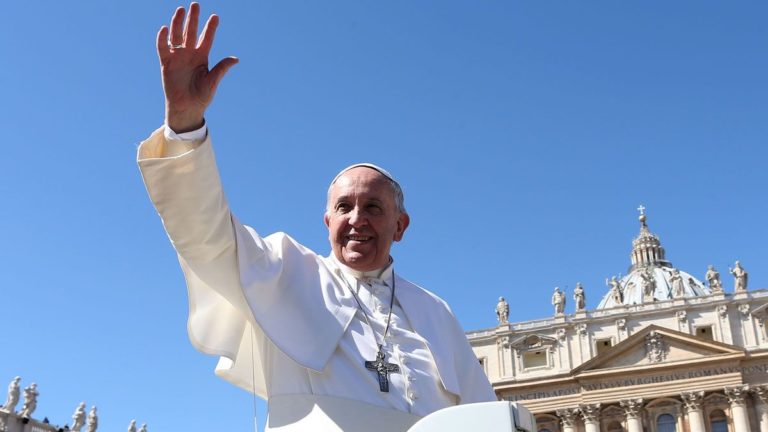 EL letrero en la habitación del papa Francisco que está cambiando vidas