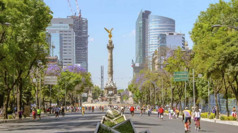 Línea 7 del Metrobús sí va sobre Reforma; juez avala su construcción