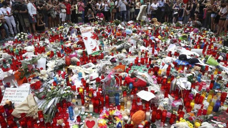 Tras el atentado en Las Ramblas, Barcelona: «El mundo sigue, aunque necesite mucho, muchísimo amor.»