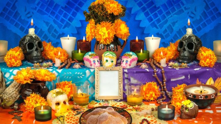 ¿Qué significan los elementos en las ofrendas del Día de Muertos?
