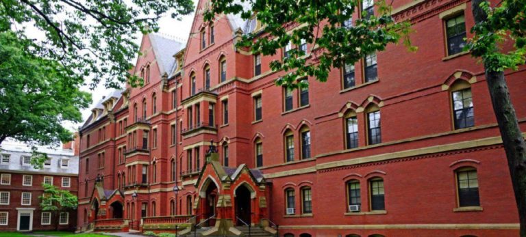 Harvard ofrece estos 86 cursos gratuitos