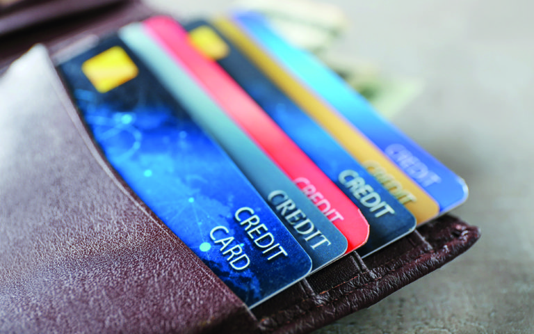 Fácil y rápido: ¿Cómo sacar una tarjeta de crédito por primera vez?