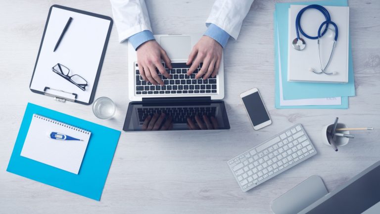 ¿Por qué debería estudiar medicina?