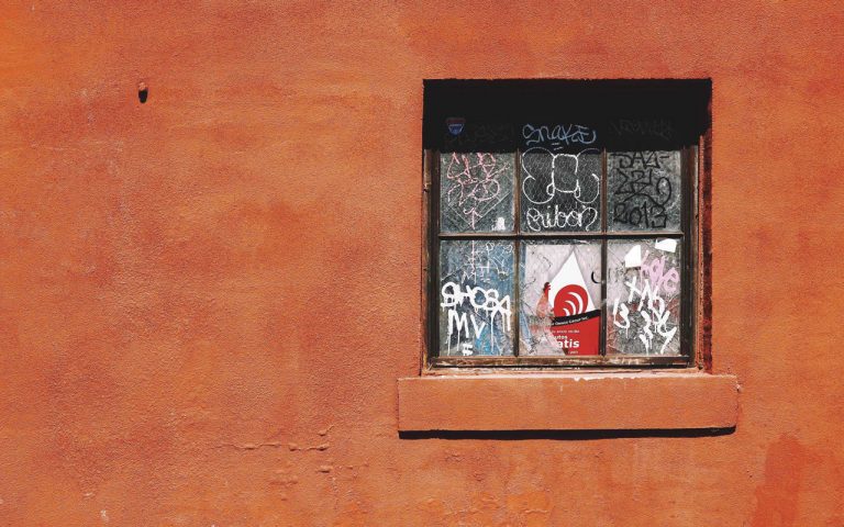 La teoría de las ventanas rotas