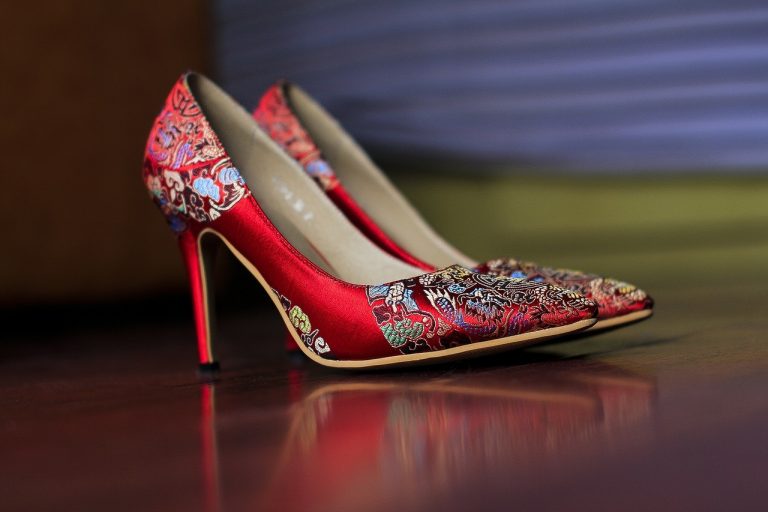 Los 10 zapatos que toda mujer debe tener en su armario